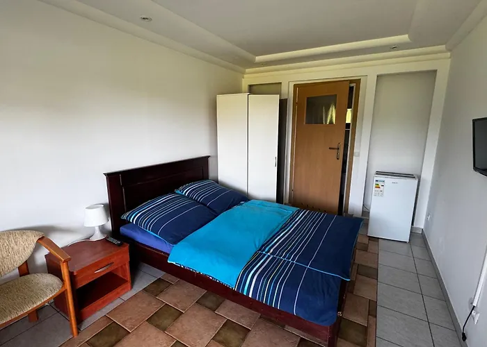 Pomerania U Oliwii 3*