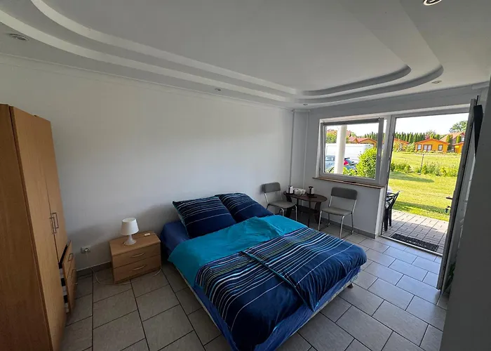 Pomerania U Oliwii 3* レバル